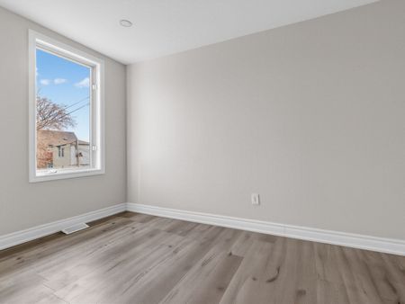 For Lease - 11 Rowntree Avenue, Toronto, Ontario - Photo 2