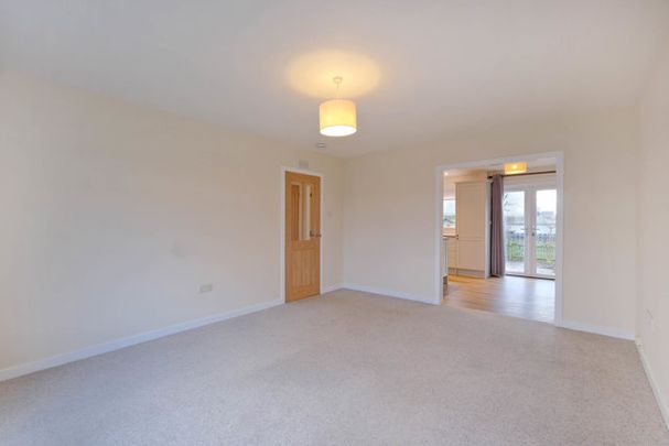 17 Martin Avenue, AB39 2LZ, Stonehaven - Photo 1