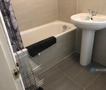 1 bedroom in a house share to rent - Photo 5