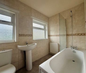 Windy Bank, Colne, BB8 - Photo 1