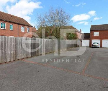 Lee Meadowe, Chase Meadow, Warwick, CV34 - Photo 3