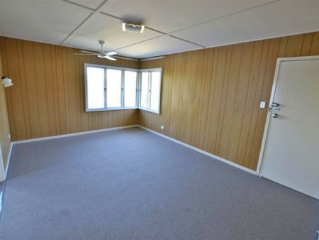 Spacious Family Home with Huge Yard, Side Access & Plenty of Storage! - Photo 2