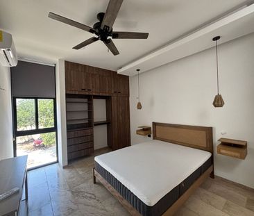 Casa inteligente, amueblada y con alberca en renta - Photo 3