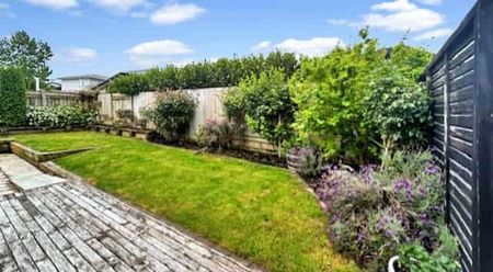 Contemporary Living at Its Best - Photo 2