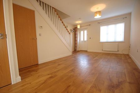 2 bedroom end of terrace house to rent - Photo 2