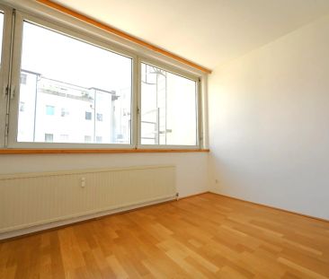 Wohnen im Zentrum – großzügig geschnittene 2-Zimmer-Wohnung Nähe La... - Photo 6