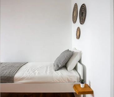 Calçada do Marquês de Abrantes, Lisbon, Lisbon 1200-163 - Photo 1