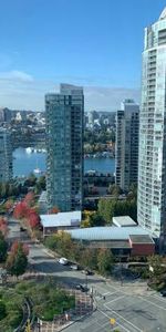 Fully Furnished almost 2000 sqft 3 Bedroom in Yaletown! - Photo 4