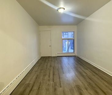 5800 Chemin Upper Lachine, #104 - Photo 2