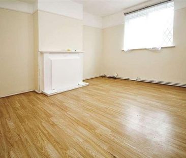 Crescent Road, Dagenham, RM10 - Photo 1