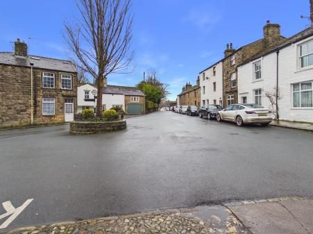 Elm Tree Square, Embsay, BD23 - Photo 3