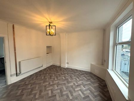 2 bedroom terraced house to rent - Photo 3