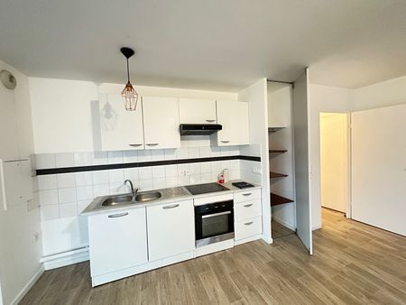 Apartment - Photo 2