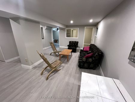 Detached Home For Lease | E8032042 - Photo 4