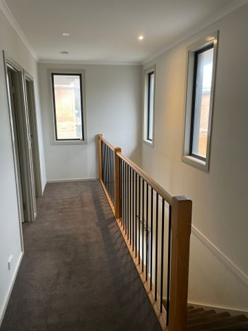 2/1925 Dandenong Road, Clayton VIC 3168 - Photo 2