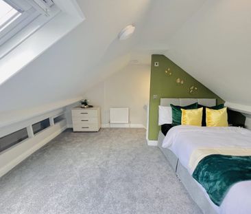 BEDROOM 5 – MEDIUM DOUBLE ENSUITE - Photo 5