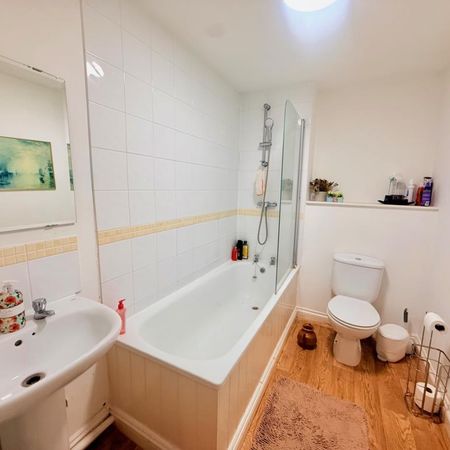 1 bedroom apartment to rent - Photo 4