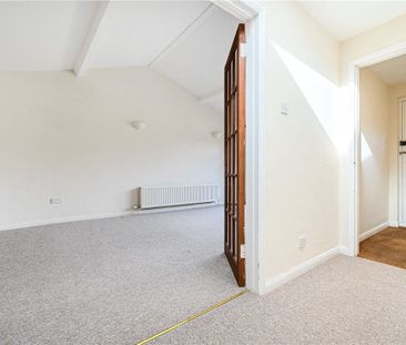A single storey 4 bedroom , 2 bathroom barn conversion in the prett... - Photo 3