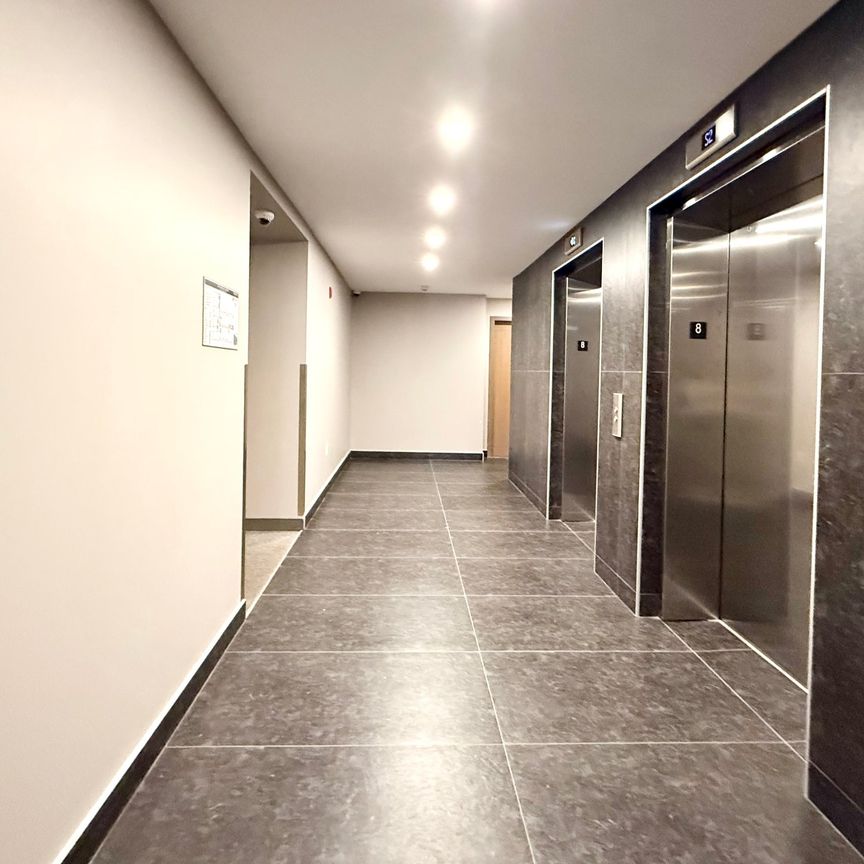 Rue de Royan, H7N 0H8, Laval - Photo 1