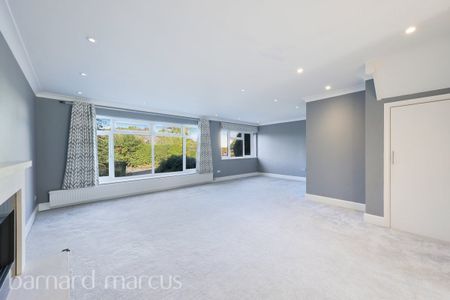 Church Meadow - Photo 2