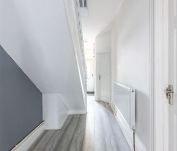 39 Park Road, Rugby - Photo 4