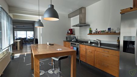 Uitzonderlijk afgewerkt duplex-appartement gelegen in het centrum van Eeklo! - Photo 5