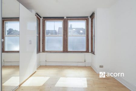 Flat to rent - Beauchamp Road, London, SE19 - Photo 3