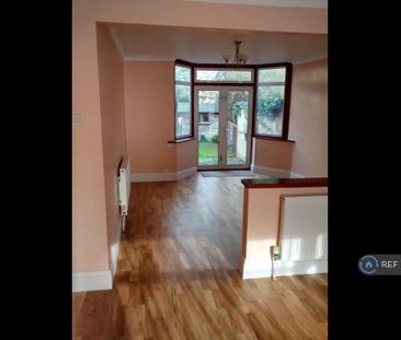 3 bedroom terraced house to rent - Photo 3