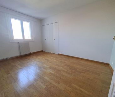 Location Appartement 3 pièces 57m² BEAUMONT 63110 - Photo 4