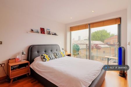 2 bedroom flat to rent - Photo 5