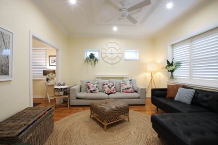 Charming Family Home In Central Albury - Photo 5