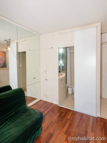 Logement à Paris, Location meublée - Photo 2