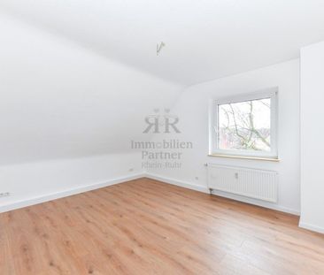 Schöne gemütliche DG-Wohnung in einem ruhigen Haus. - Photo 4