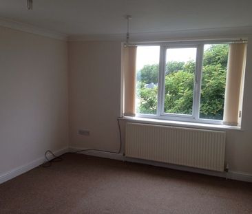 2 Bedroom Flat for Rent in Bloomfield rd , South shore , Blackpool, Fy - Photo 3