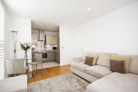 2 bedroom flat to rent - Photo 4