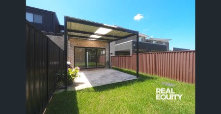 Modern 3 Bedroom Townhouse - Photo 5