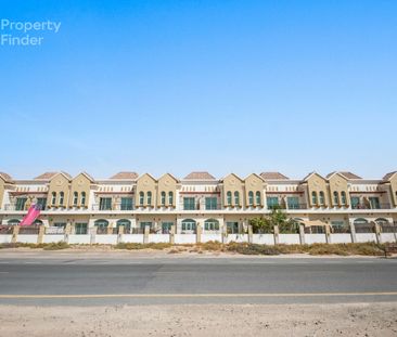 Corner Unit | Big Private Garden |only family - Photo 3