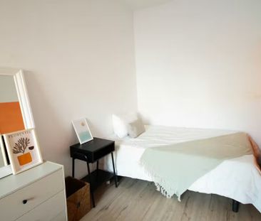 Carrer d'Aribau, Barcelona, Catalonia 08036 - Photo 2