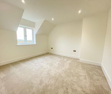 Wath Lane, Lincoln, South Hykeham - Photo 2