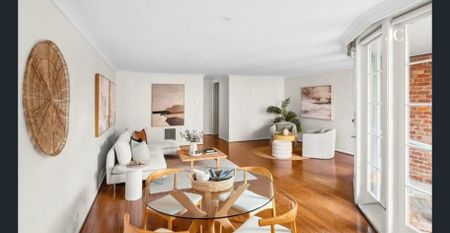 Historical Charm In The Heart Of The West - Photo 2