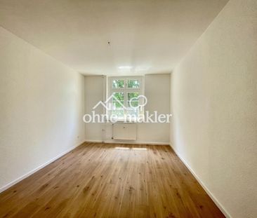 Modernisierte 2,5 Zimmer Wohnung mit Balkon & Einbauküche - Photo 6