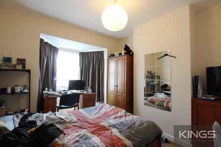 5 bedroom terraced house to rent - Photo 4
