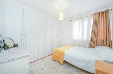 3 Bed Flat, Friern Park, N12 - Photo 4