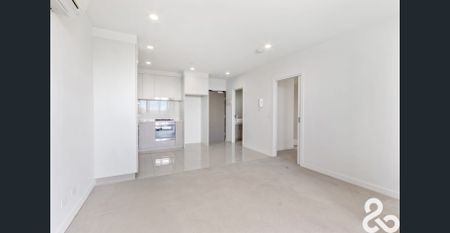 Apartment living, stone's throw from Highpoint! - Photo 5
