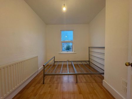 4 bedroom house to rent - Photo 3