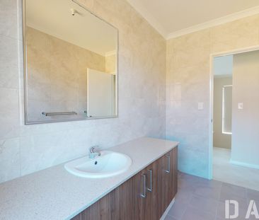 130a Alice Street, Doubleview WA 6018 - House For Rent - $950 | Domain - Photo 6