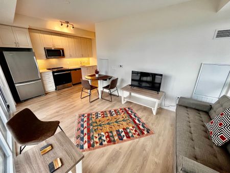 For Lease - 38 Annie Craig Drive Unit# 711, Toronto, Ontario - Photo 2