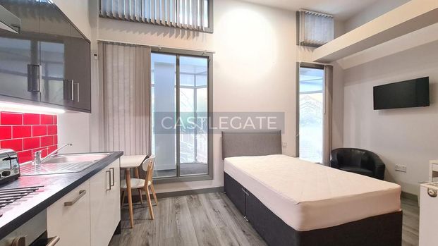 Studio to rent - Photo 1
