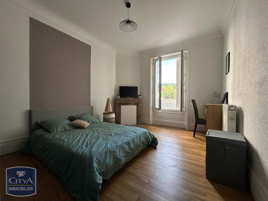 Location Appartement 5 pièces 96m² ST ETIENNE 42000 - Photo 1