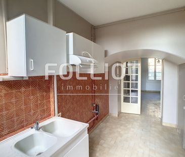 A LOUER - TINCHEBRAY BOCAGE- à proximité des commerces grand T3 sit... - Photo 5